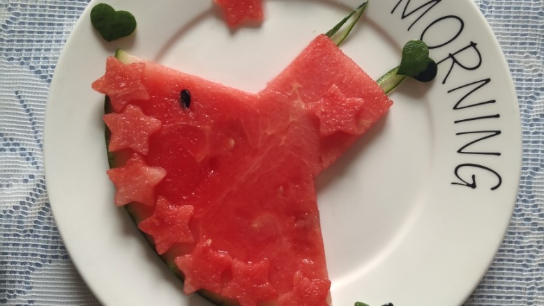 学一种西瓜的有爱吃法