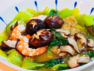 上海菜-香菇油面筋,红红绿绿美美哒