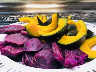 紫薯南瓜🎃芝士饼,上锅蒸熟