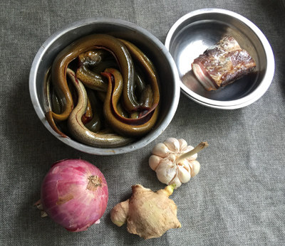 腊味焖黄鳝,原料图片
