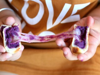 紫薯仙豆糕,趁热食用超级拉丝