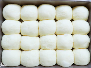 南瓜小餐包,常温下发酵30-35分，1.5陪大小（现在是夏天，温度在35度左右）一次发酵即可。