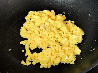 快手营养早餐10,嫩炒鸡蛋；