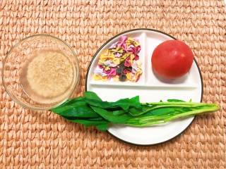 宝宝辅食，11M+，藜麦蝴蝶面汤,准备食材：藜麦 25 g、蝴蝶面 适量、西红柿 1个、菠菜 1 颗