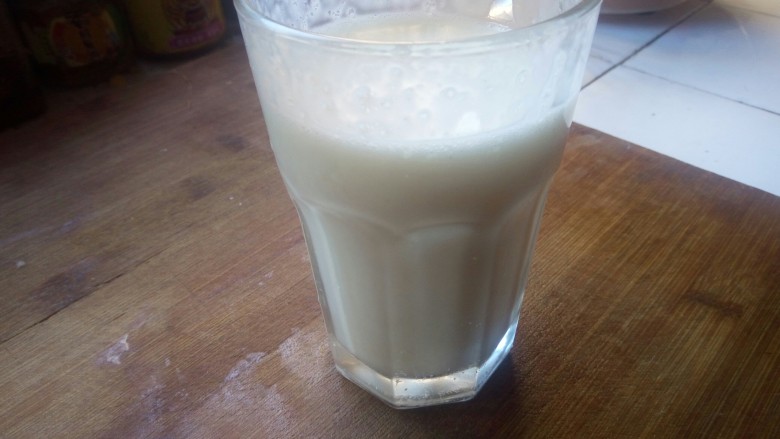 奶香玉米汁,为了口感更细腻，可以过次筛。