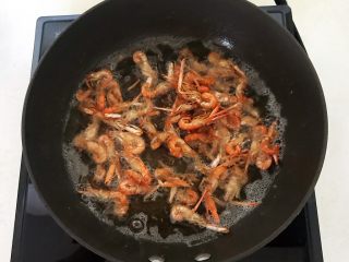 香酥爪爪虾,二次复炸，小火炸制