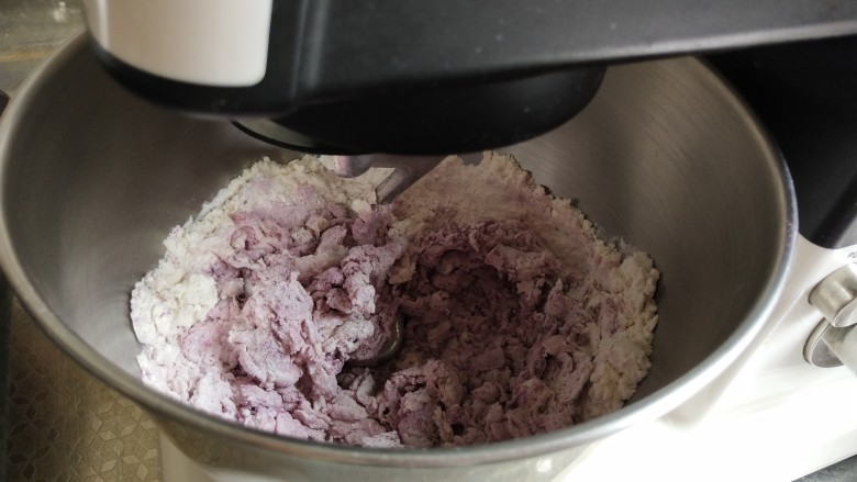 奶香紫薯馒头 ,厨师机一档混合均匀