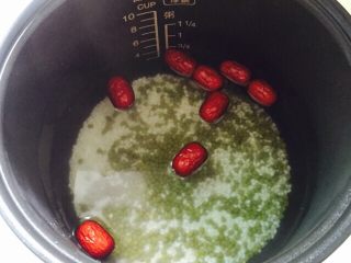 盛夏解暑粥+红枣绿豆粥,热水的量约2000ml