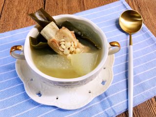 冬瓜薏仁海带排骨汤,来，喝汤吧