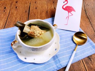 冬瓜薏仁海带排骨汤,一碗温馨的炖汤就是给辛苦工作的老公最好的奖励