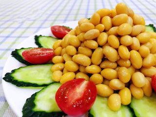 五香黄豆,黄豆的营养价值很高经常食用对身体有益