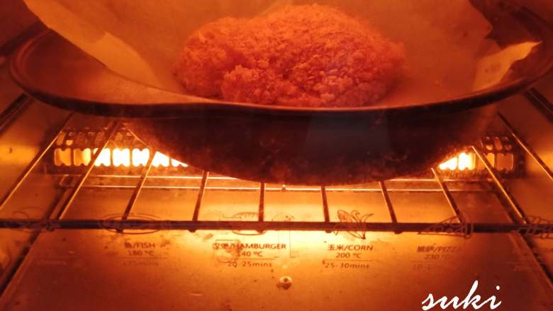芝心爆浆鸡扒,放入烤箱，温度：180度，时间：20分钟