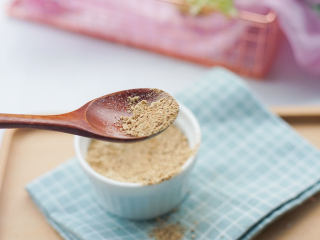 天然调味料—香菇粉,破壁机比料理棒要细腻也可以过筛