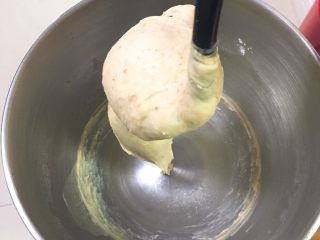海苔肉松全麦包,面团硬湿度决定是否能够脱模，以前太湿太干都出不了膜，现在的面团每次都能出膜。