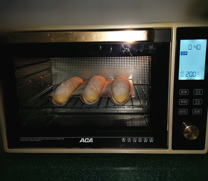 免揉豆渣杂粮面包#无糖素油#,送至预热好的烤箱中层：200度上下火
