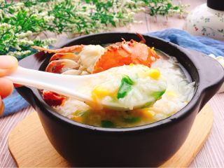 砂锅粥+生滚螃蟹杂蔬粥,成品图