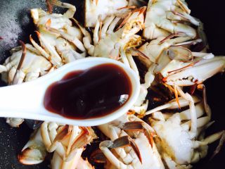 下酒菜+姜葱炒梭子蟹,一勺蚝油