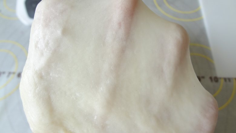  东菱DL-K30A菜谱—红豆酥,时间到了检查下水油皮的膜，出现有韧性的膜就可以了