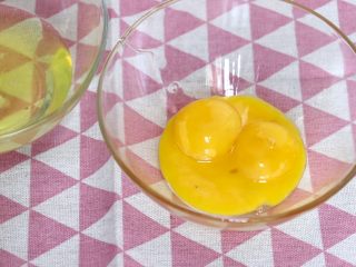 蛋黄溶豆,蛋清，蛋黄分离
