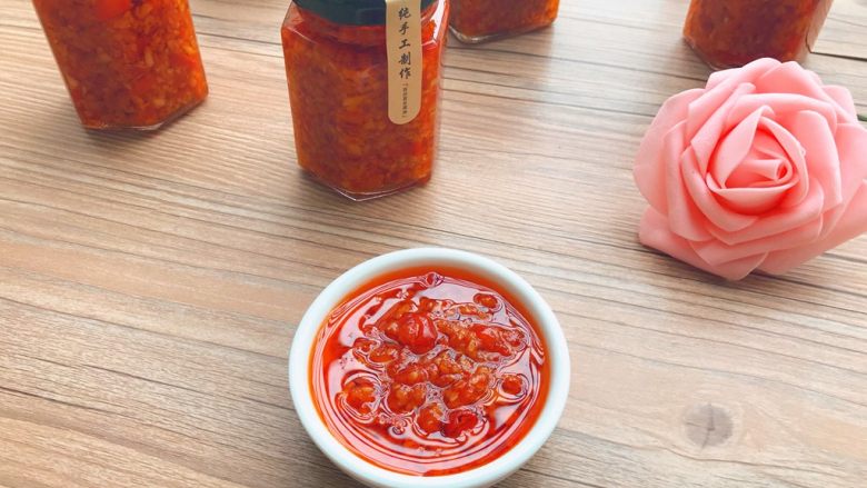 自制辣椒酱,这个是粗状态的辣椒酱。