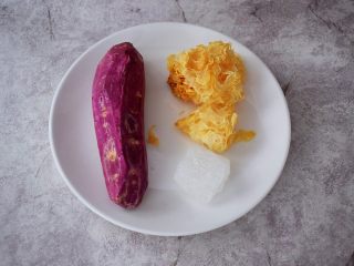 紫薯银耳汤,准备好材料