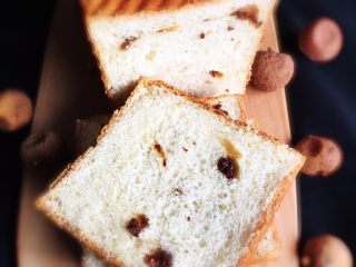 荔枝吐司面包,切开里面的层次清晰，吐司面包可以送人了。