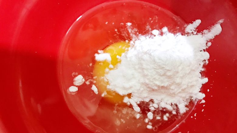 拯救一个夏天的冰爽开胃朝鲜冷面,1个鸡蛋加入1勺玉米淀粉