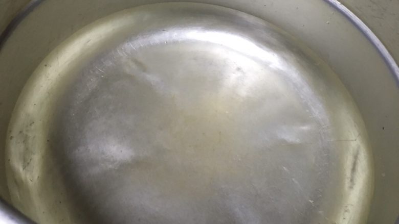 妈妈的味道－南瓜馒头,锅里放水