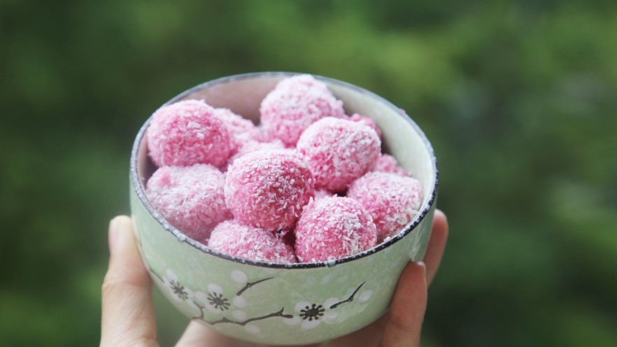 美食丨最受宝宝欢迎的火龙果椰蓉球