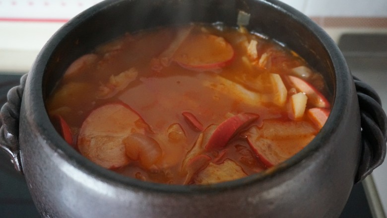 改良版的老上海罗宋汤,一个小时后汤汁已经很浓稠了