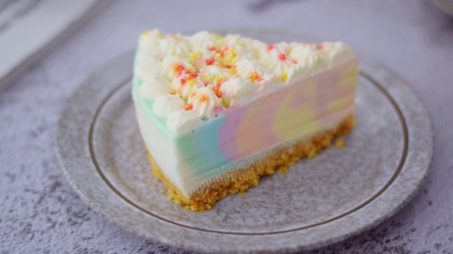 彩虹慕斯蛋糕（八寸）