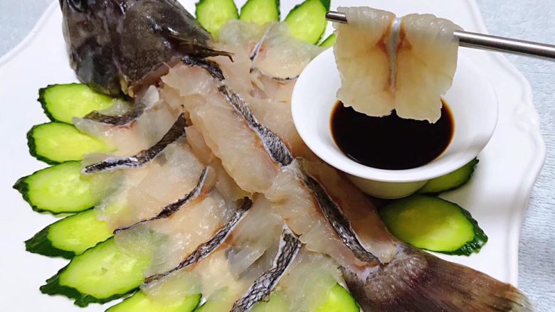 黑鱼刺身,生鱼片蘸辣根是超级给力及其美味噢