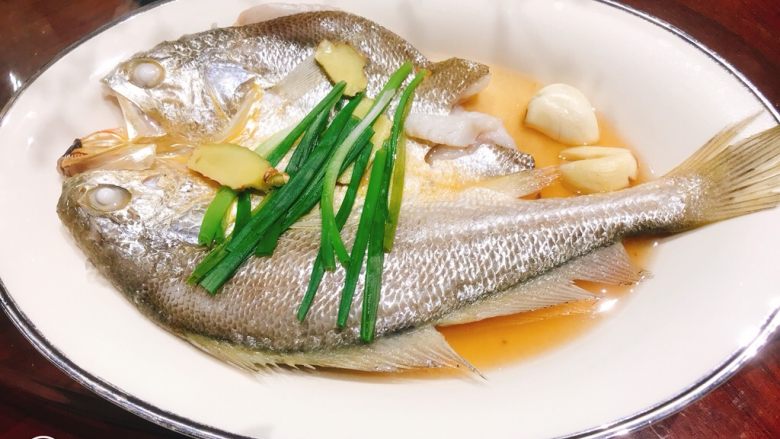 咸鲜黄鱼,出锅，享受美食