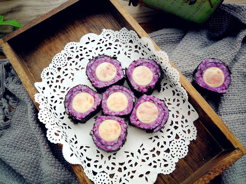 紫薯米饭香肠卷