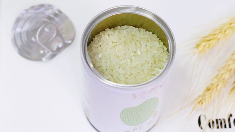 西兰花芝麻饭团,轻养“一罐鲜米”稻花香米一罐是206克。