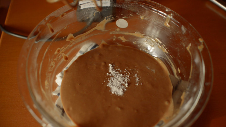 发酵版简单红糖马拉糕 ,可以加入泡打粉。