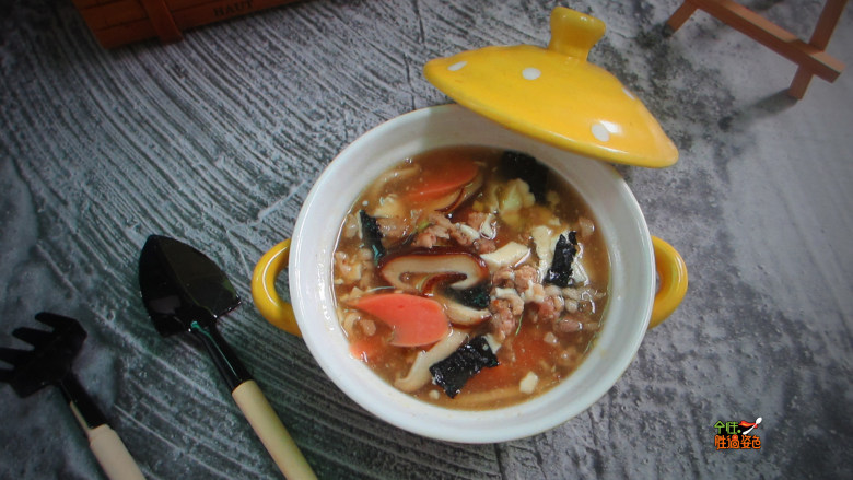 香菇豆腐汤,简单易学5分钟轻松搞定，so easy