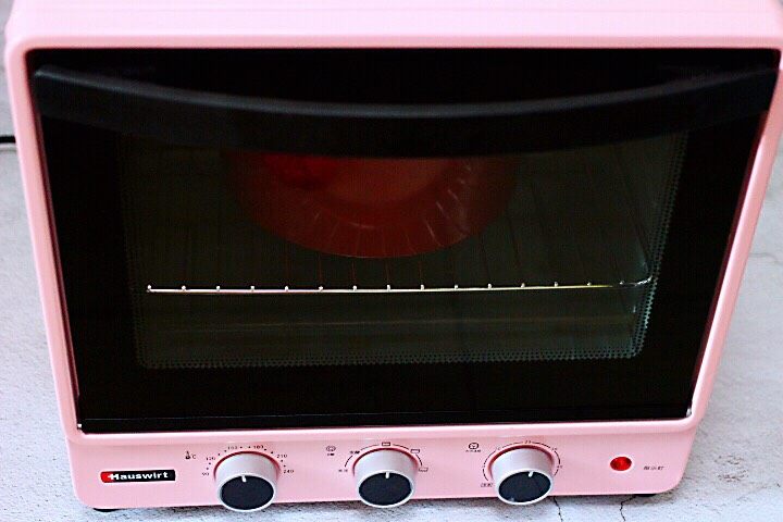 椰蓉花环面包,上下管160度烤制25分钟左右，具体看个人烤箱的温度和脾气来定。