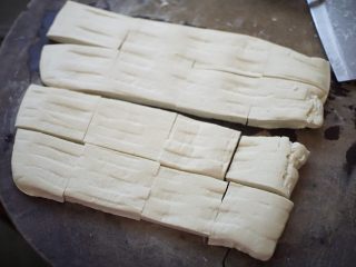 铁板豆腐,豆腐切成小长方块