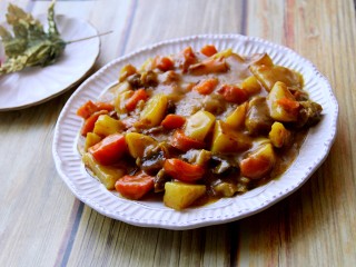 咖喱炖牛肉胡萝卜土豆