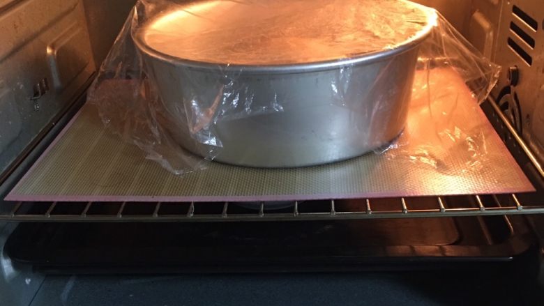 粗粮健康包,烤箱发酵档，底部放一碗热水助热，发酵60分钟。