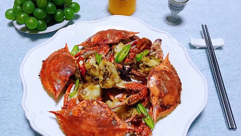 香辣吮指飞蟹,美味香辣蟹绝对是宴客必备的拿手大菜噢