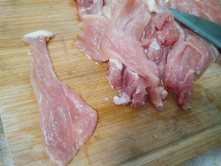 烤肉串,猪肉洗净切片