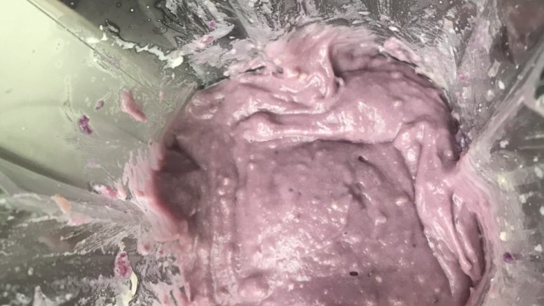 超好吃的奶香紫薯芋泥馅,用料理机打碎混合。（如果太干可以适量加点淡奶油）