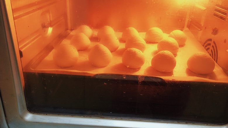 杨扬佳独创～橘子杏仁酥,入烤箱上下火160度,烤25分钟左右