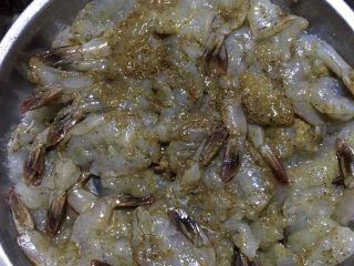 十味 凤尾虾,腌制半小时