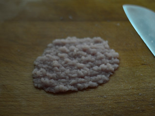 冬瓜瘦肉粥（辅食）,猪肉剁成碎沫