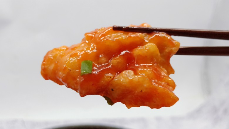 十味  糖醋鱼的家常做法 酸酸甜甜超开胃,色泽鲜艳。