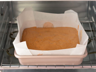 红糖枣糕,烤箱预热上火160度、下火140度
