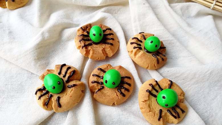 万圣节蜘蛛饼干,绿蜘蛛。